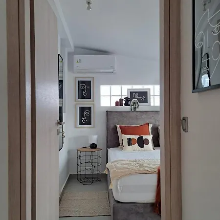 A Place 4u No74 *
